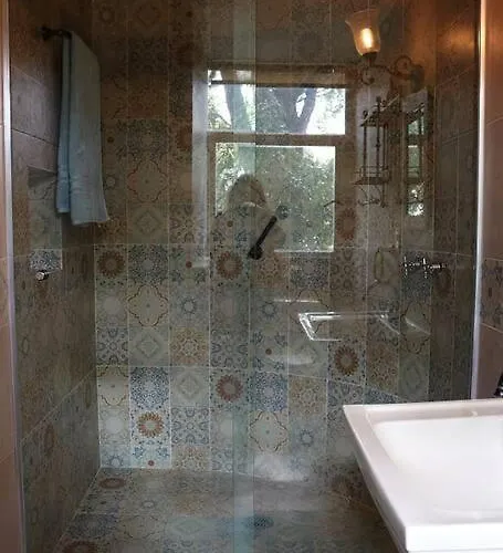 Polanco Lincoln Park Two Bedroom Apartment *